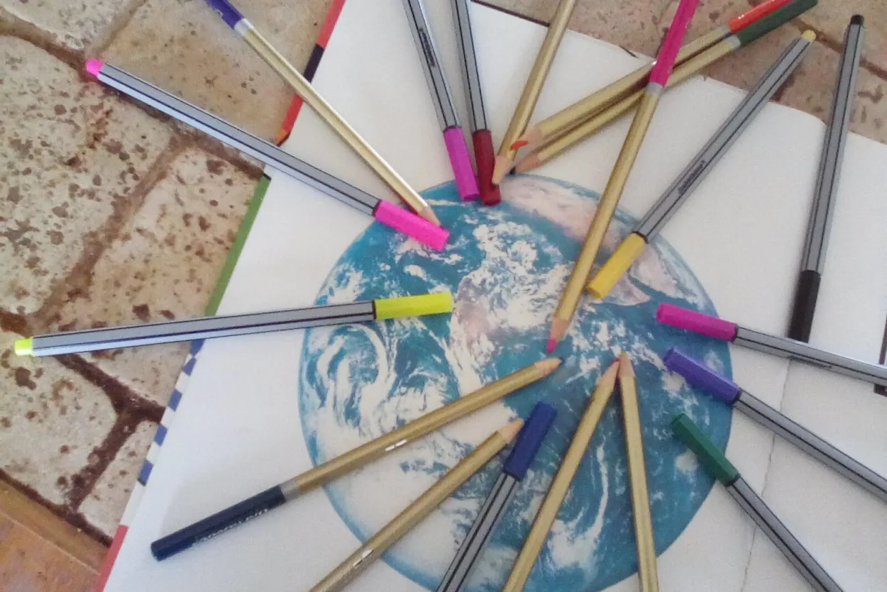 Draw the world!