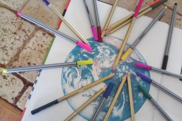Draw the world!